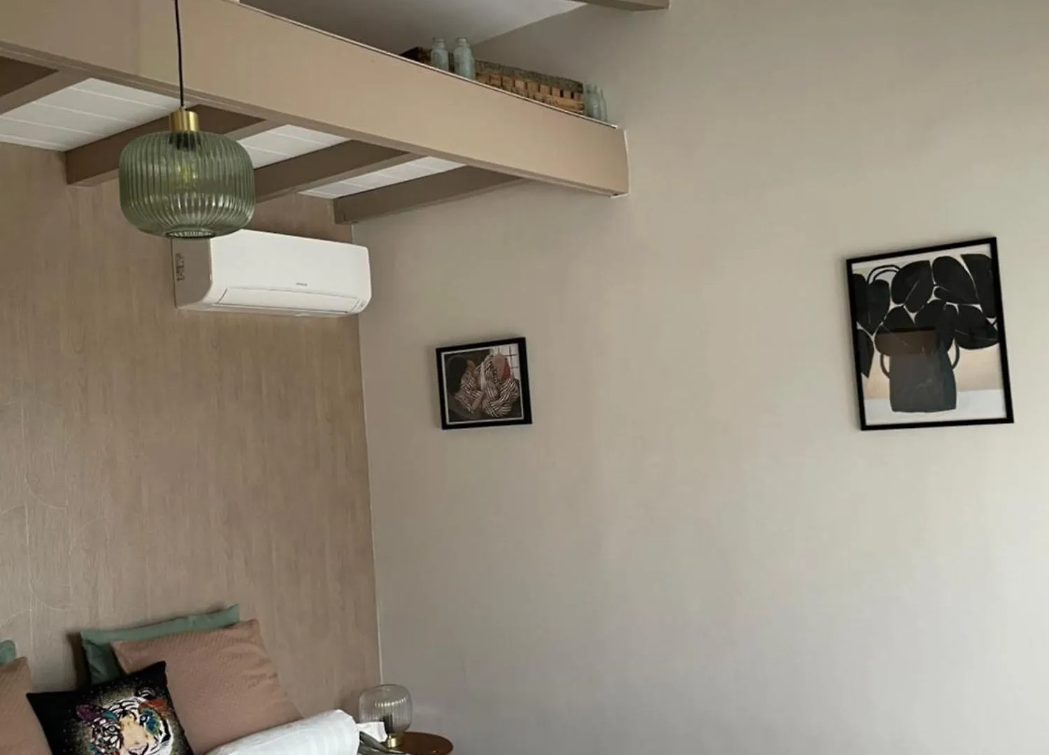 مبيت وإفطار مْواساك A L Ombre Des Chenes فندق مبيت وإفطار